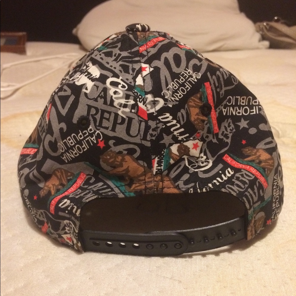 Cali SnapBack - Picture 3 of 3